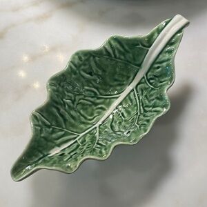 Bordallo Pinheiro Cabbage leaf boat